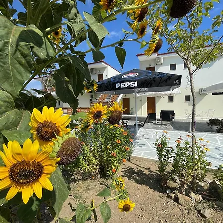 Seaandolive 公寓式酒店 3*