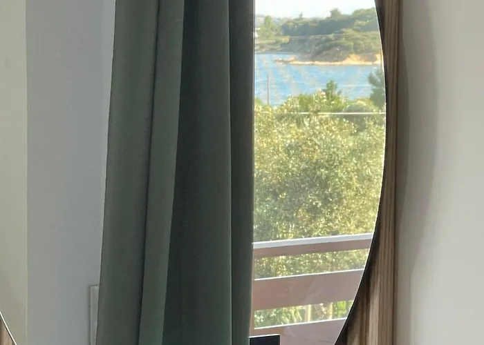 Seaandolive Амолиани